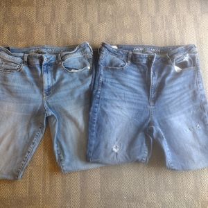 2 Pairs of American Eagle Skinny Jeans